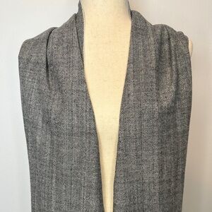 Cashmerefeel Scotland Design Fringe End Gray Black Herringbone Scarf One Size.
